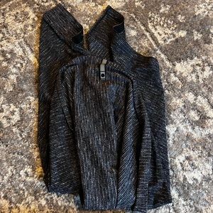 Lululemon snap scarf